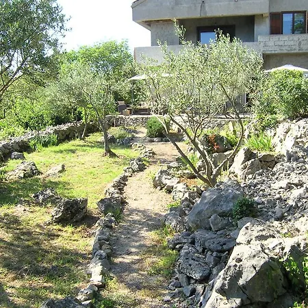 Apartments Dagmar Krk Town Exterior photo