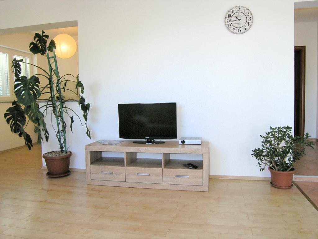 Dagmar Apartment